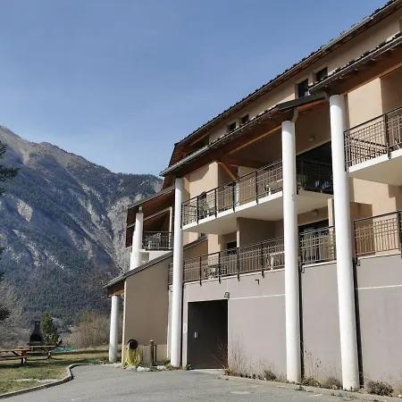Confortable A Avec Terrasse Et Acces Piscine, Ideal Pour 4 Personnes - Fr-1-165b-56